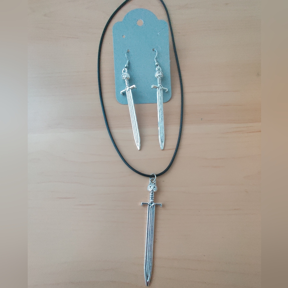 🆕 Handmade Cat head Sword Necklace and Earrings Set